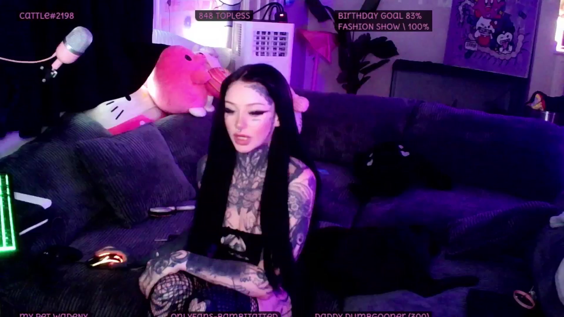 Gallery image thumbnail from Tattoobambi's myfreecams stream on, 07/15/2025, 01:05 image 19 of 20