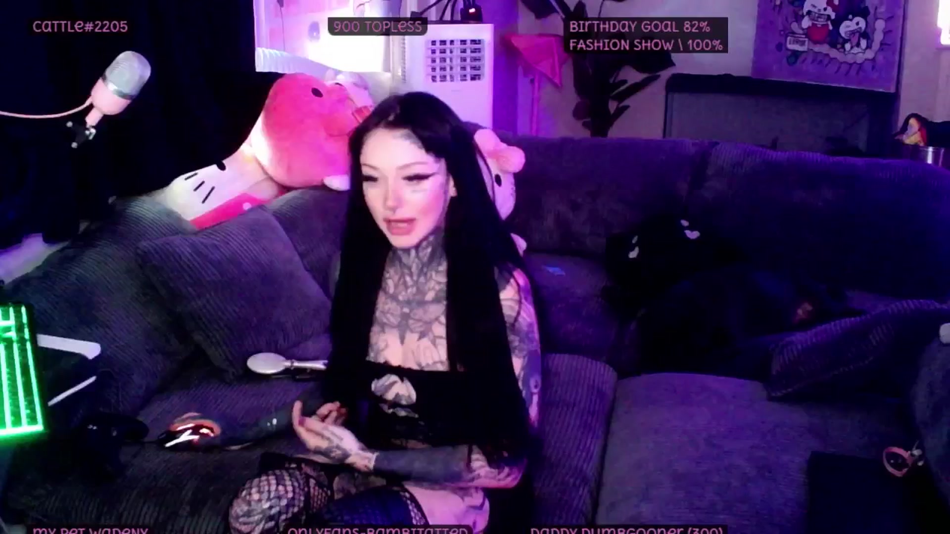Gallery image thumbnail from Tattoobambi's myfreecams stream on, 07/15/2025, 01:05 image 11 of 20