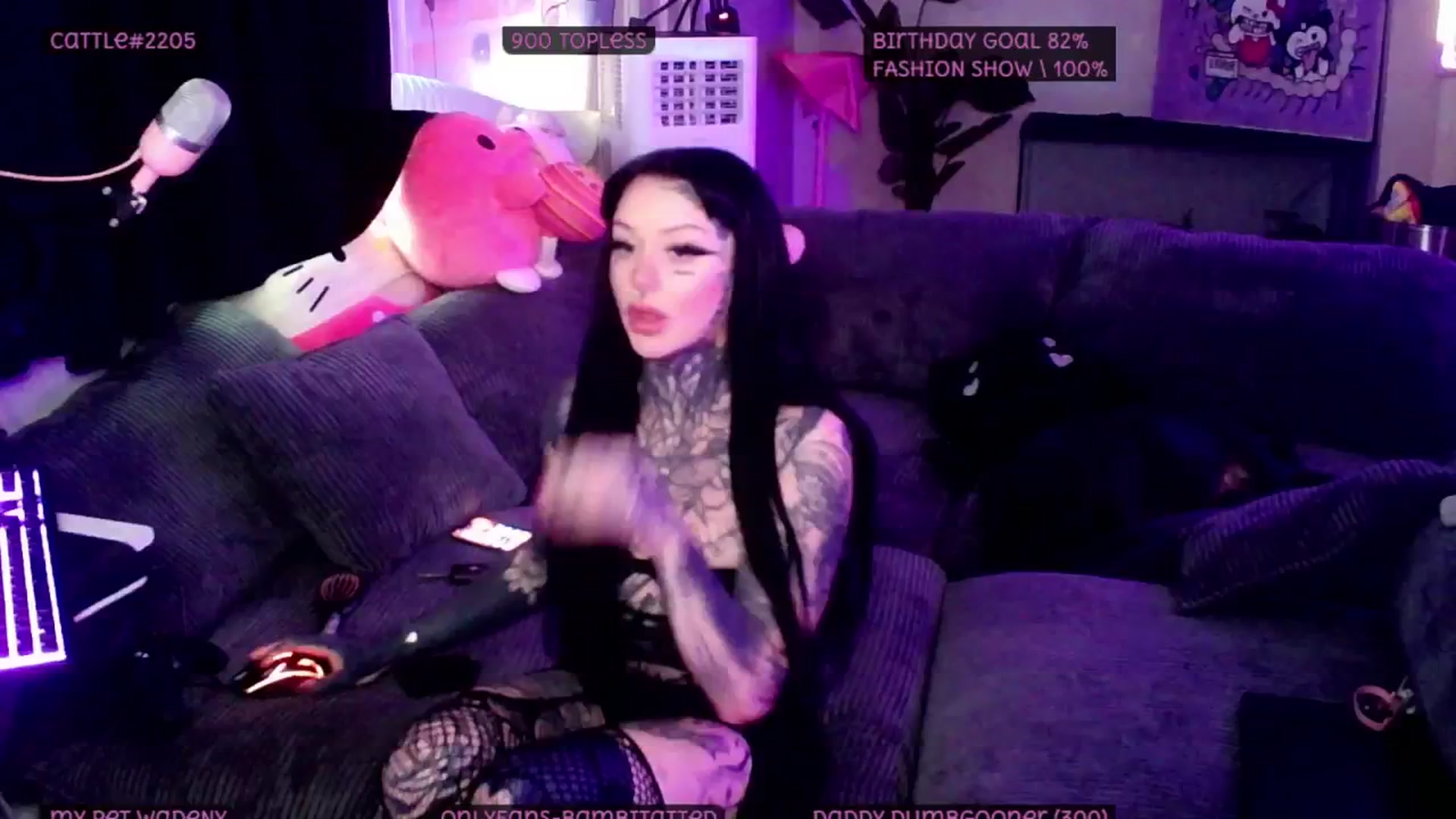 Gallery image thumbnail from Tattoobambi's myfreecams stream on, 07/15/2025, 01:05 image 9 of 20