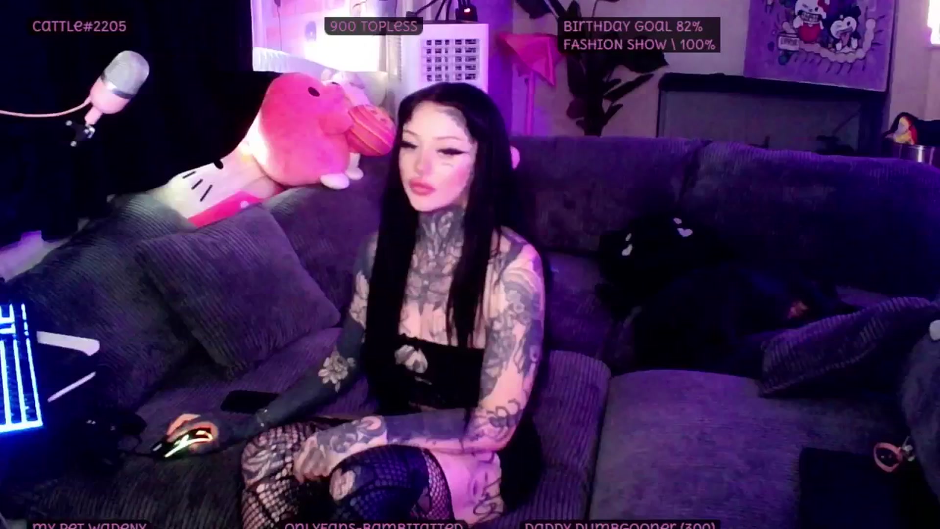 Gallery image thumbnail from Tattoobambi's myfreecams stream on, 07/15/2025, 01:05 image 4 of 20