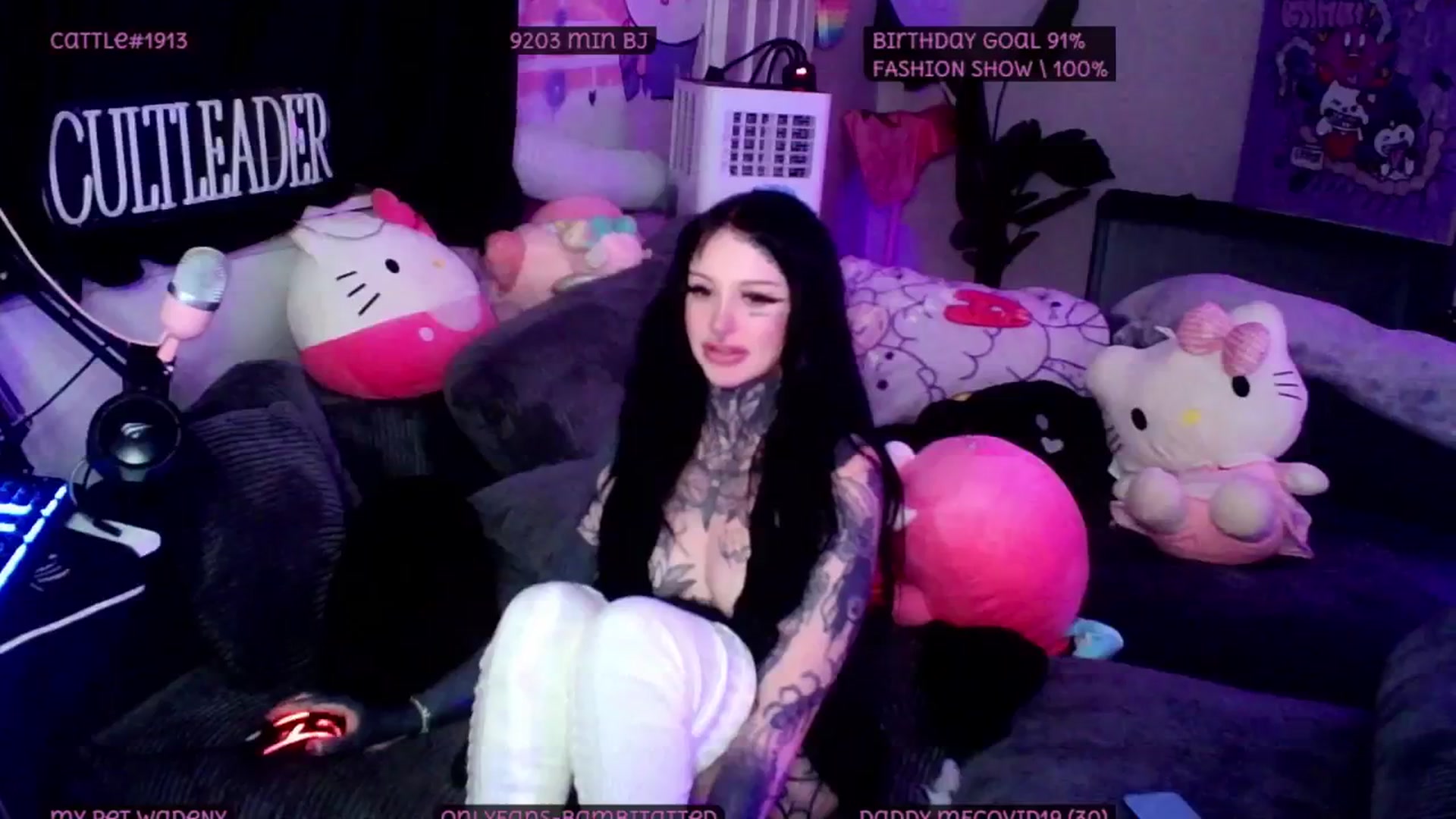 Gallery image thumbnail from Tattoobambi's myfreecams stream on, 07/17/2025, 03:14 image 13 of 20
