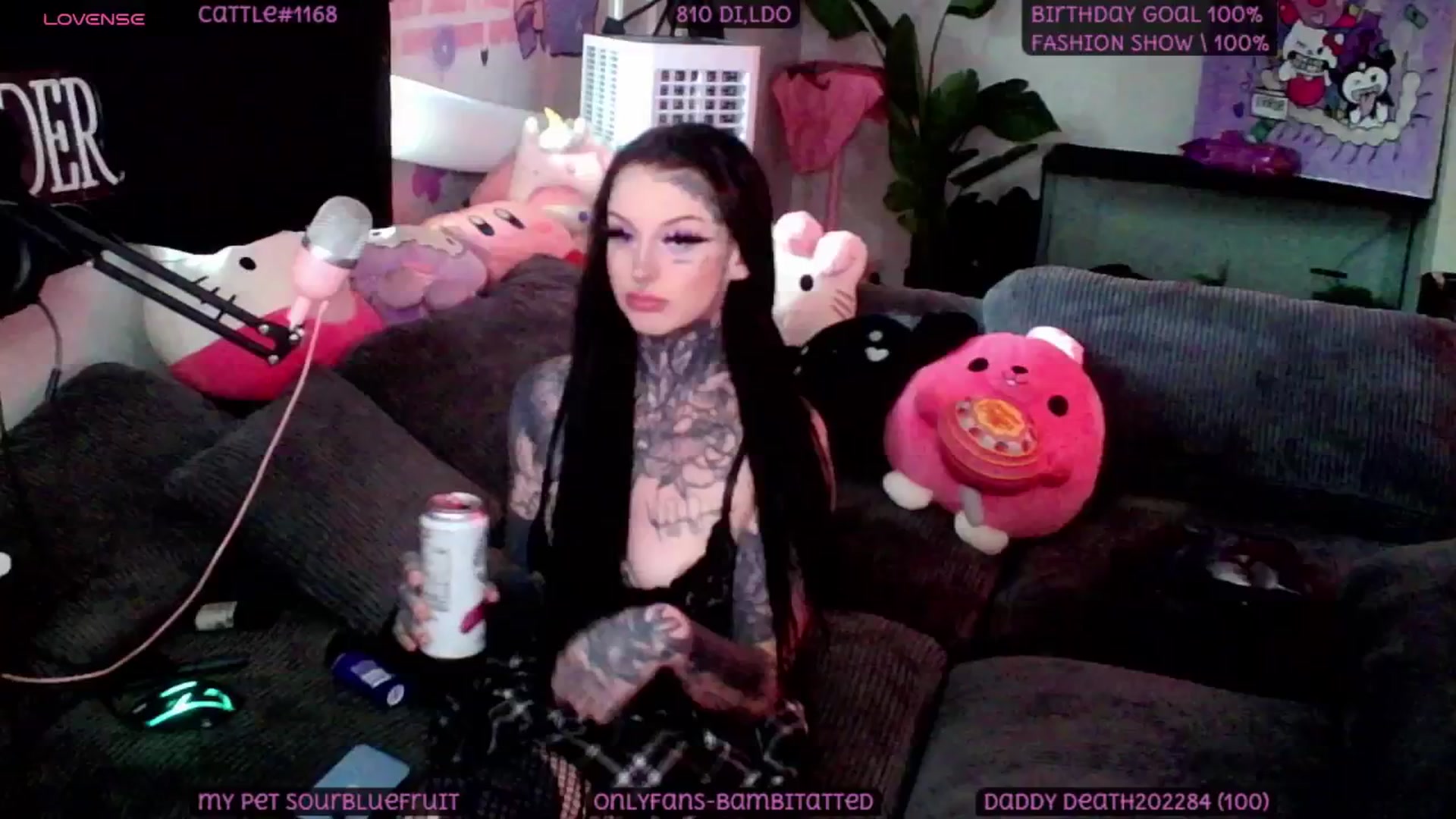 Gallery image thumbnail from Tattoobambi's myfreecams stream on, 07/24/2025, 23:29 image 12 of 20