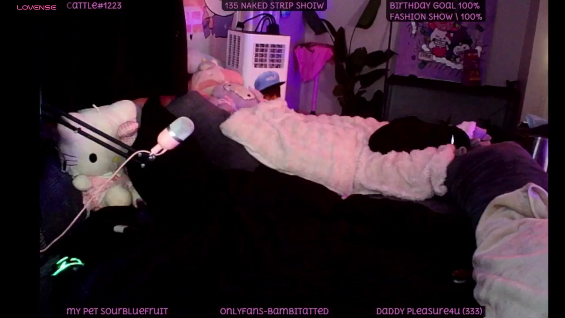 Gallery image thumbnail from Tattoobambi's myfreecams stream on, 07/30/2025, 05:20 image 4 of 20