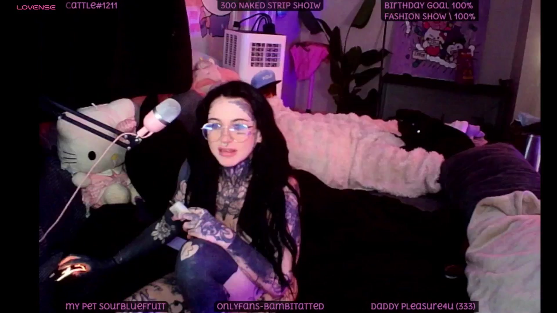 Gallery image thumbnail from Tattoobambi's myfreecams stream on, 07/30/2025, 05:20 image 10 of 20