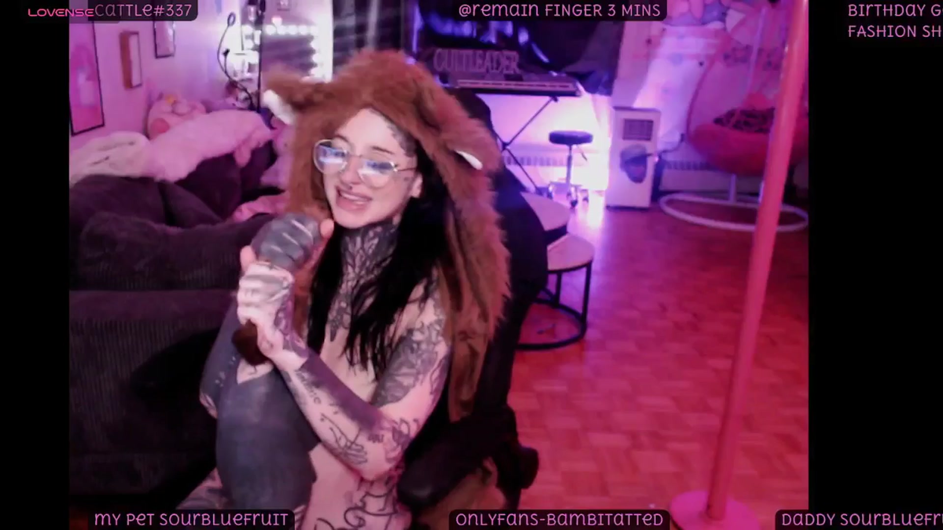 Gallery image thumbnail from Tattoobambi's myfreecams stream on, 08/10/2025, 06:45 image 13 of 20