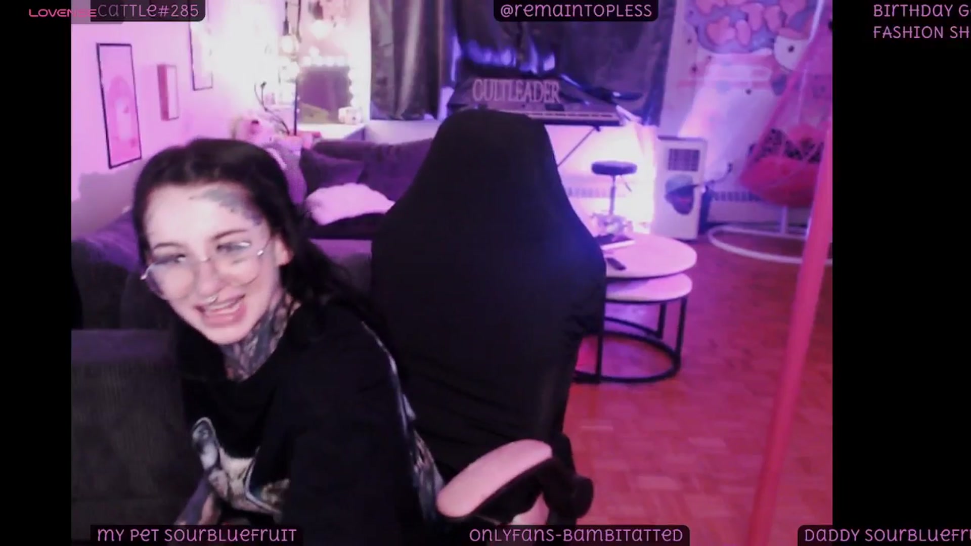 Gallery image thumbnail from Tattoobambi's myfreecams stream on, 08/12/2025, 06:31 image 11 of 20