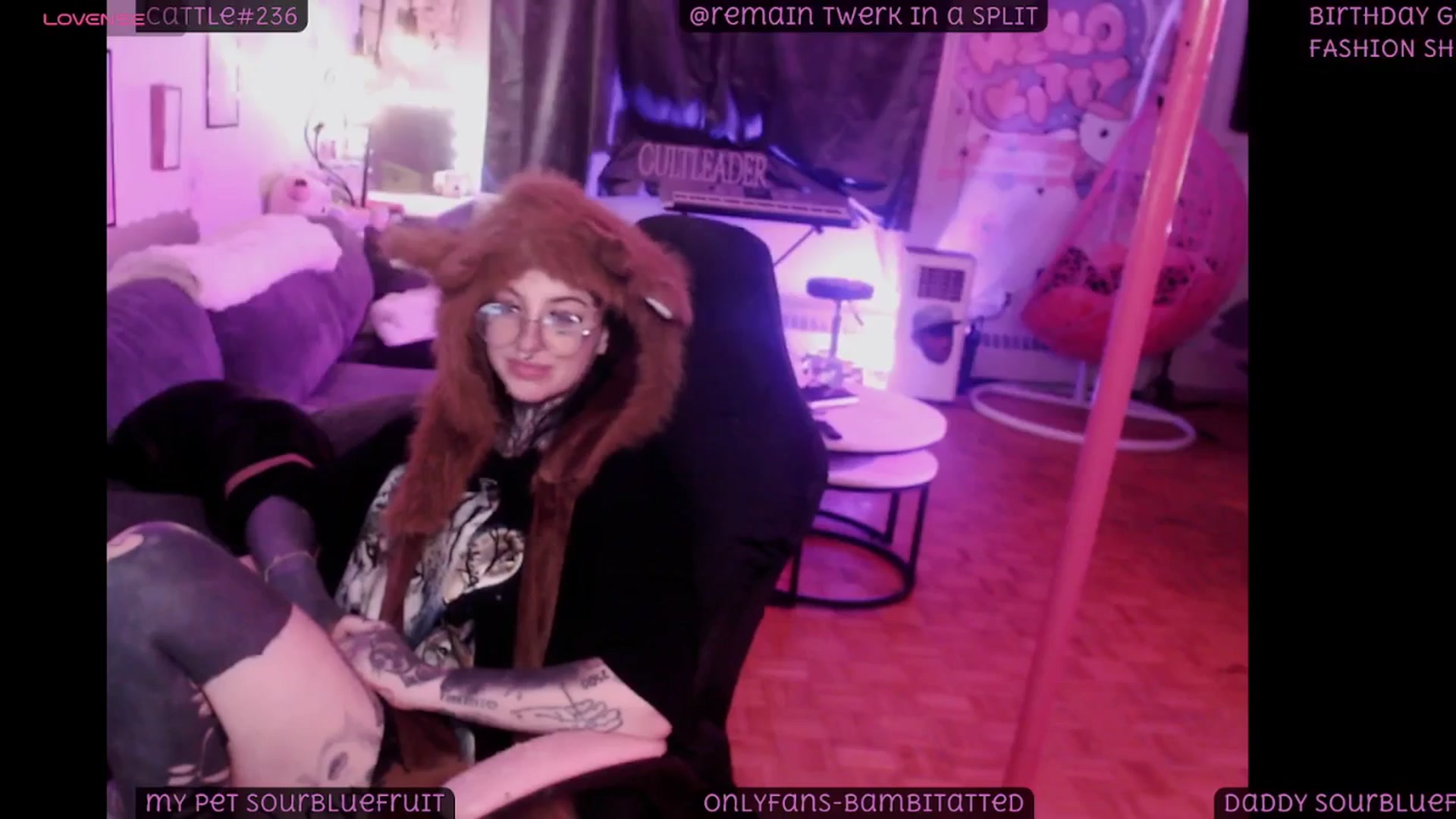 Gallery image thumbnail from Tattoobambi's myfreecams stream on, 08/12/2025, 08:04 image 13 of 20