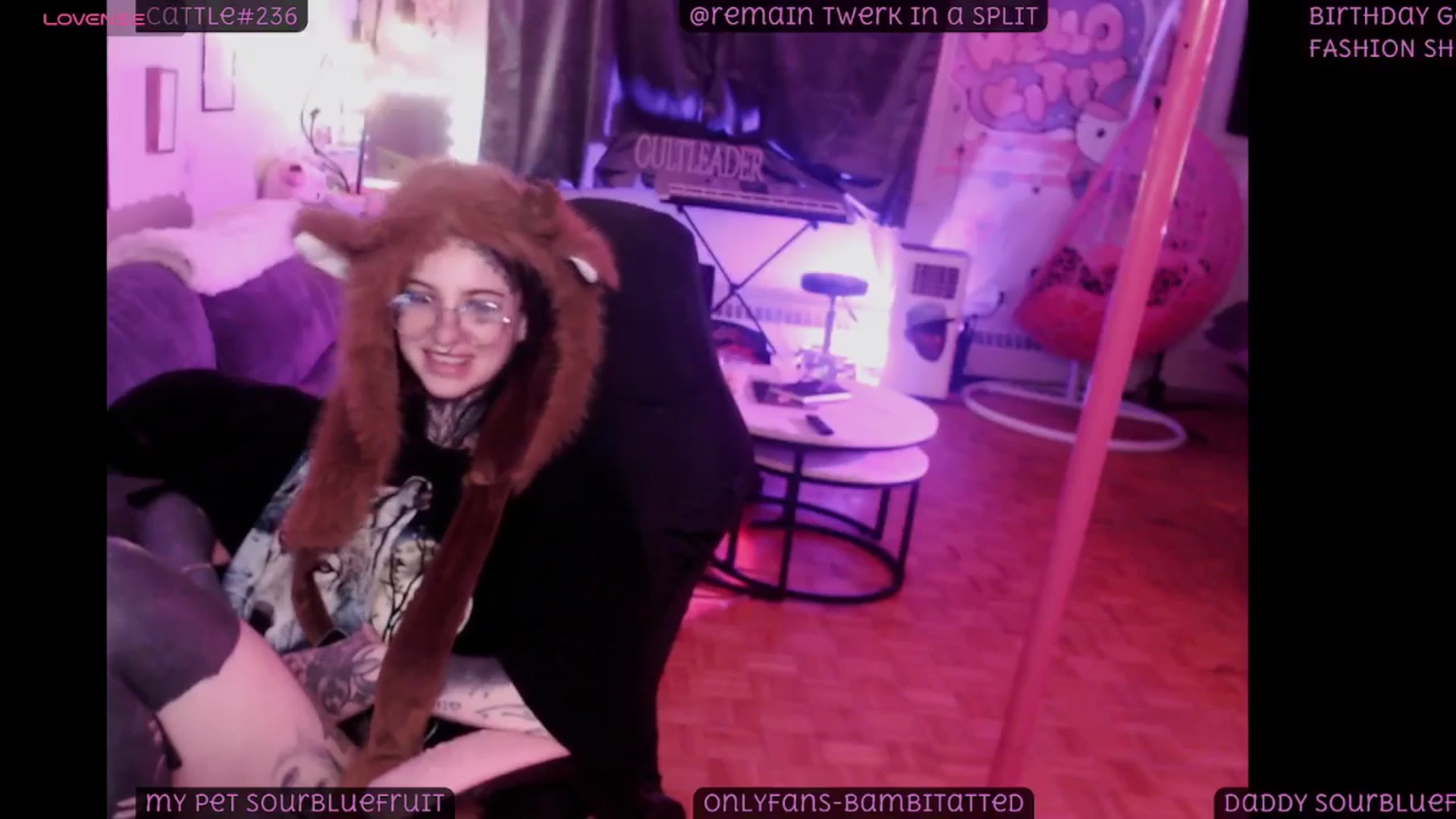 Gallery image thumbnail from Tattoobambi's myfreecams stream on, 08/12/2025, 08:04 image 18 of 20