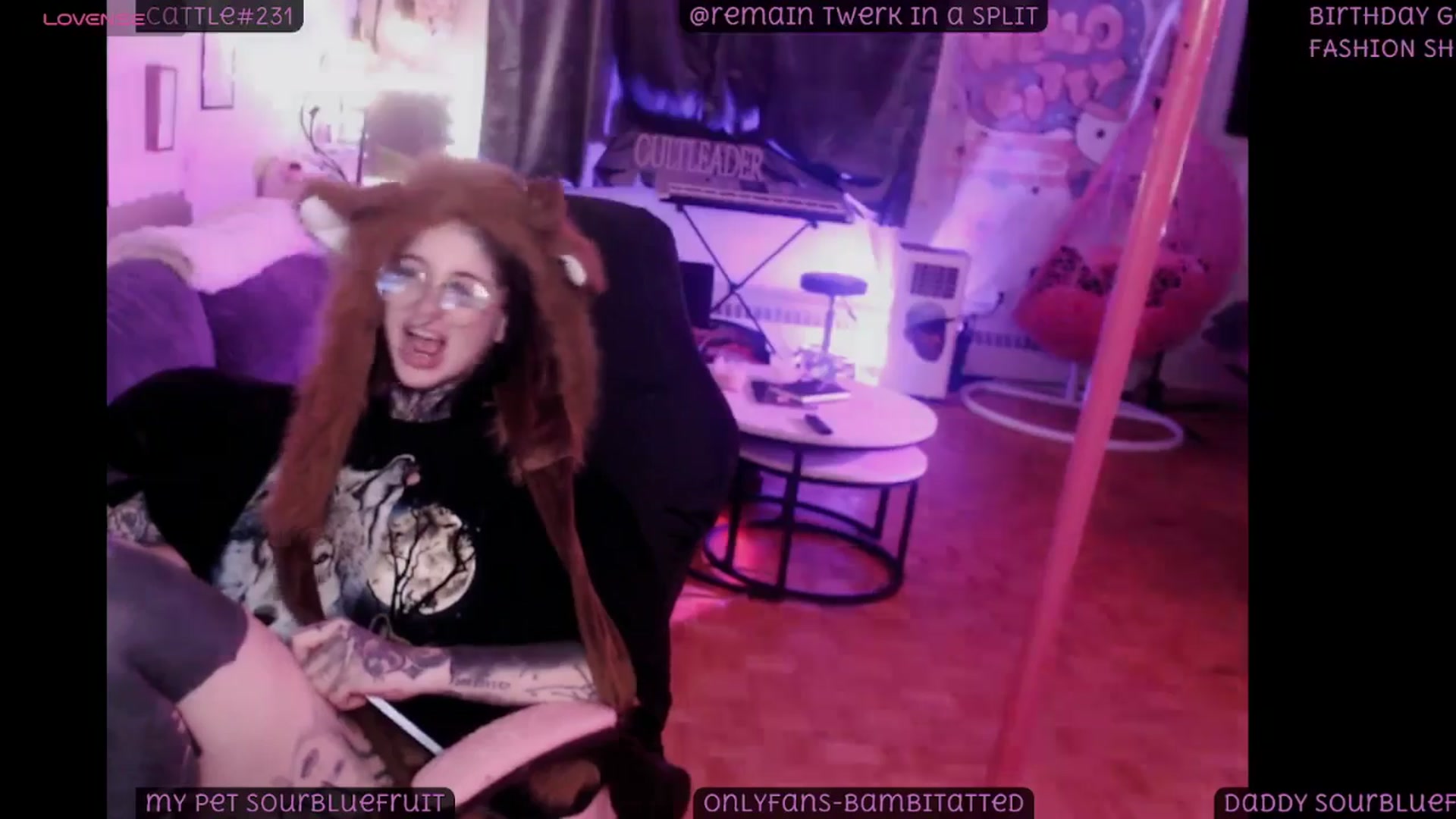 Gallery image thumbnail from Tattoobambi's myfreecams stream on, 08/12/2025, 08:04 image 19 of 20