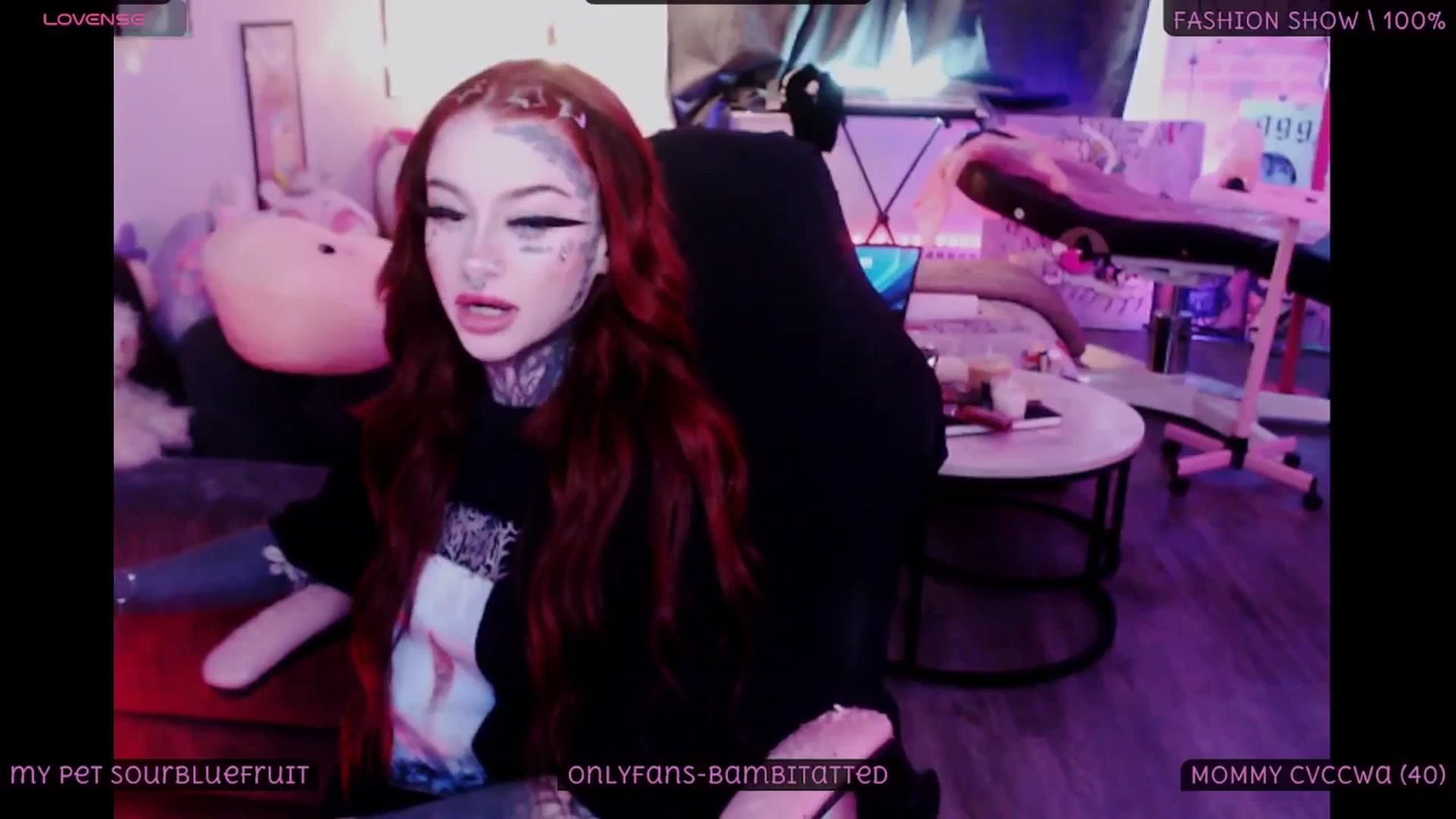 Gallery image thumbnail from Tattoobambi's myfreecams stream on, 09/10/2025, 20:07 image 3 of 20