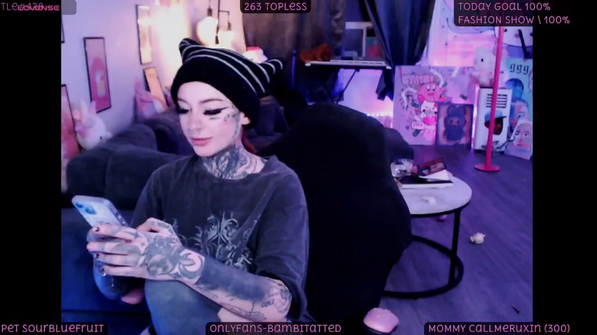 Gallery image thumbnail from Tattoobambi's myfreecams stream on, 09/21/2025, 02:08 image 15 of 20