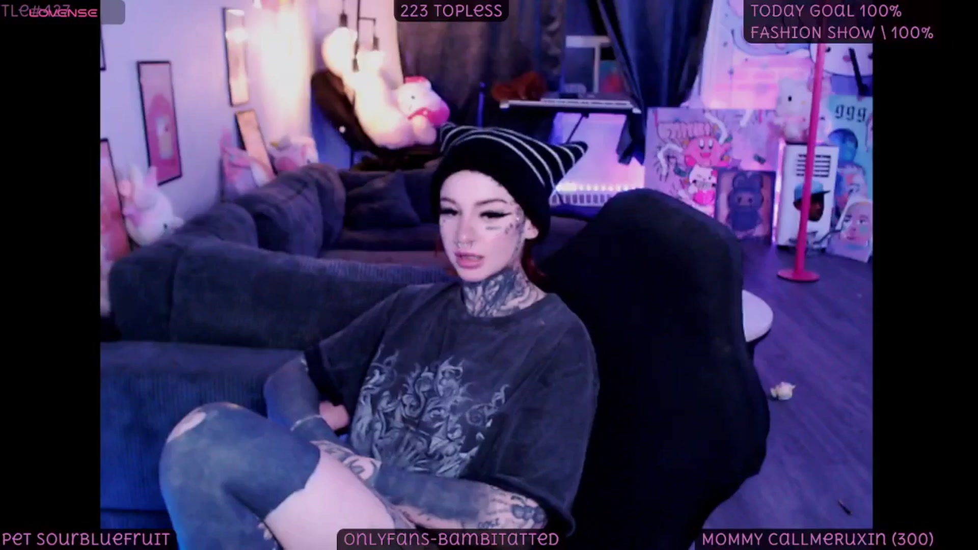 Gallery image thumbnail from Tattoobambi's myfreecams stream on, 09/21/2025, 02:08 image 19 of 20
