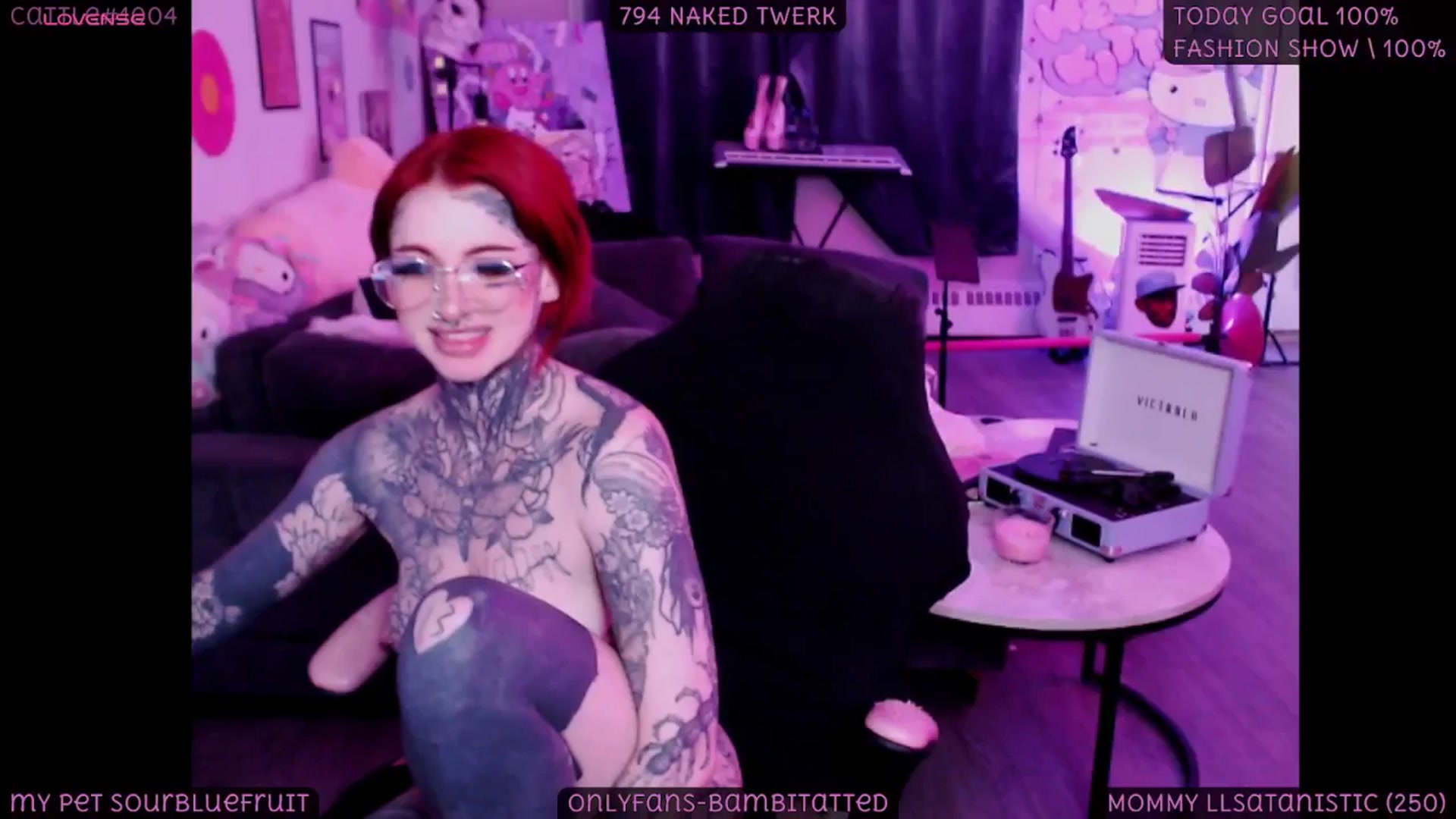 Gallery image thumbnail from Tattoobambi's myfreecams stream on, 10/10/2025, 06:35 image 4 of 20