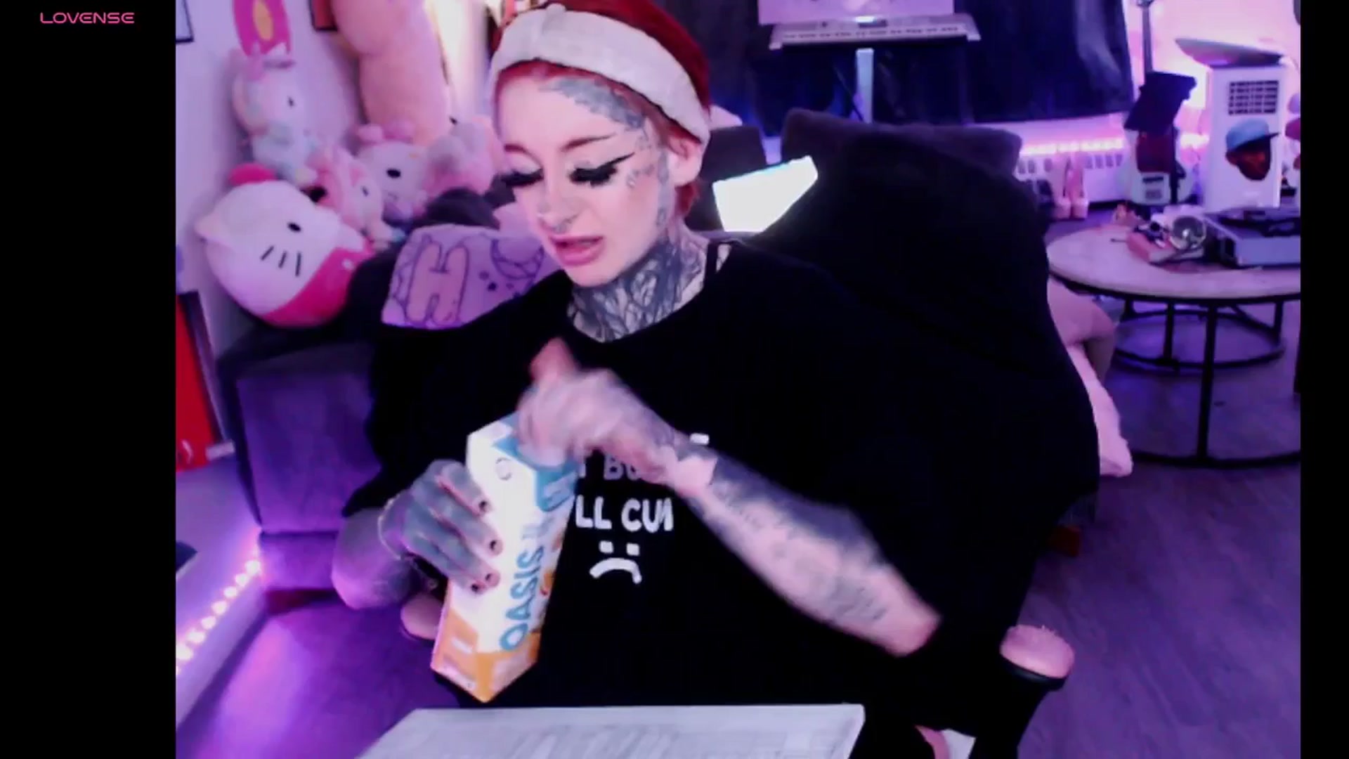 Gallery image thumbnail from Tattoobambi's myfreecams stream on, 10/16/2025, 17:06 image 12 of 20