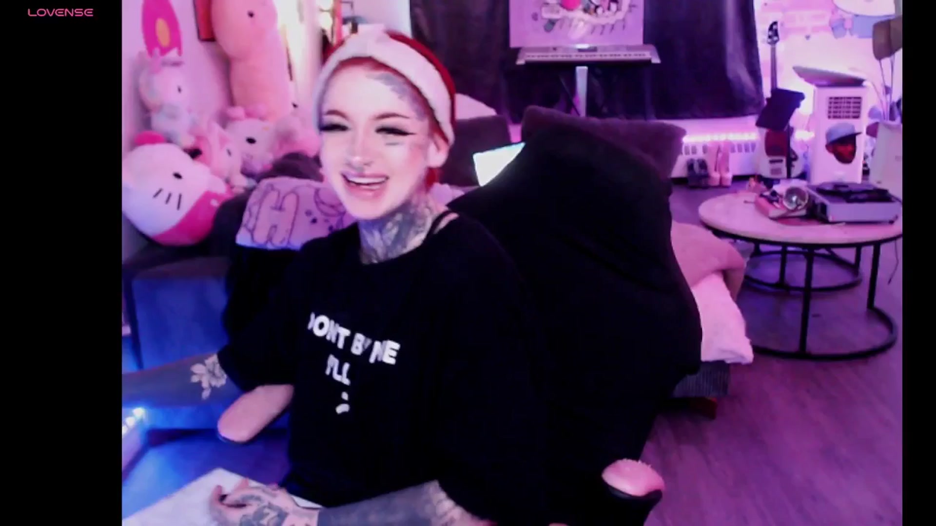 Gallery image thumbnail from Tattoobambi's myfreecams stream on, 10/16/2025, 17:06 image 17 of 20
