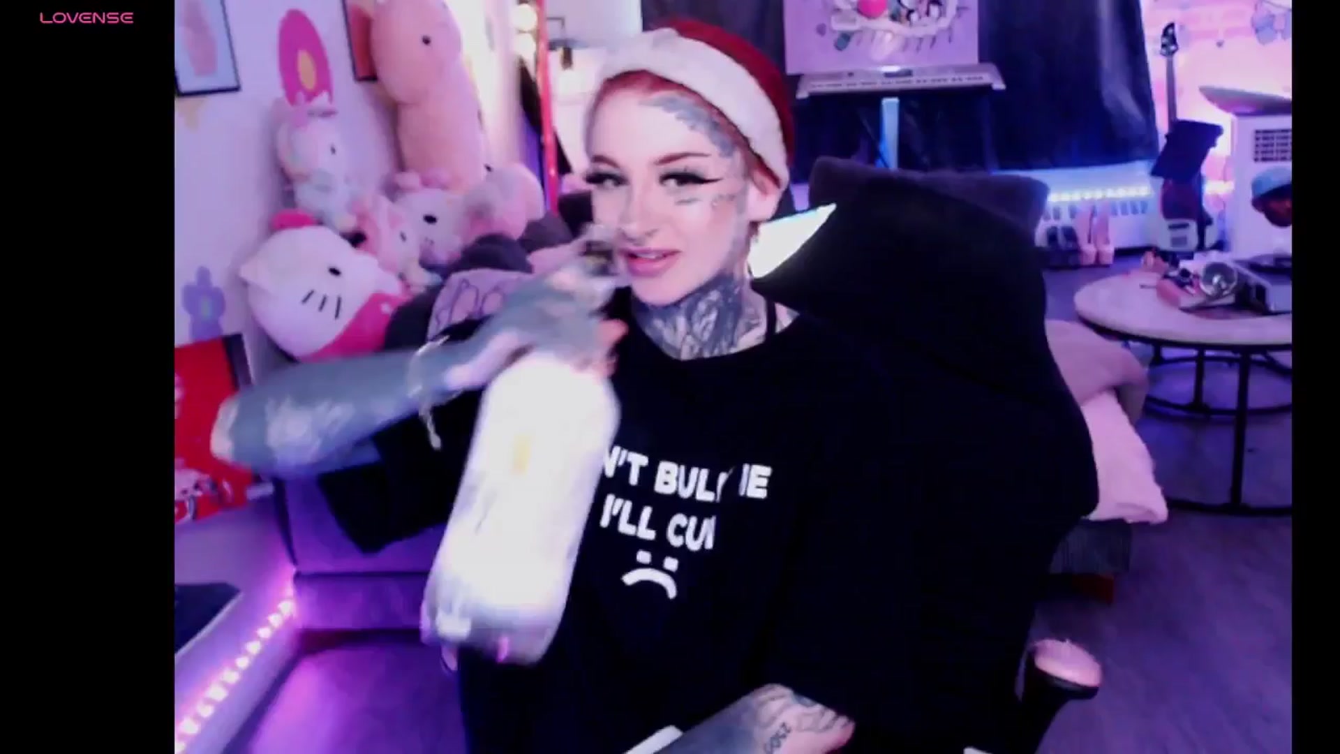 Gallery image thumbnail from Tattoobambi's myfreecams stream on, 10/16/2025, 17:06 image 10 of 20