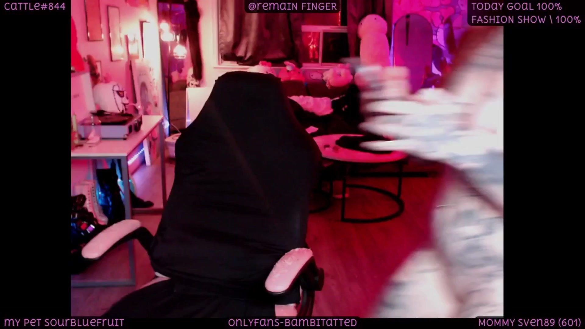 Gallery image thumbnail from Tattoobambi's myfreecams stream on, 11/04/2025, 03:55 image 2 of 20