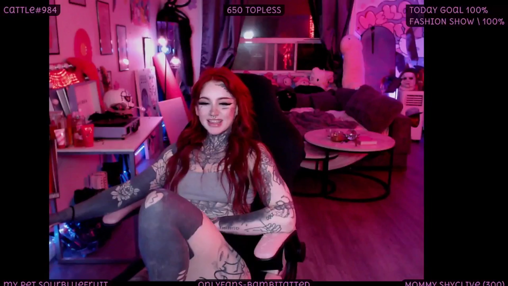 Gallery image thumbnail from Tattoobambi's myfreecams stream on, 11/09/2025, 03:54 image 15 of 20