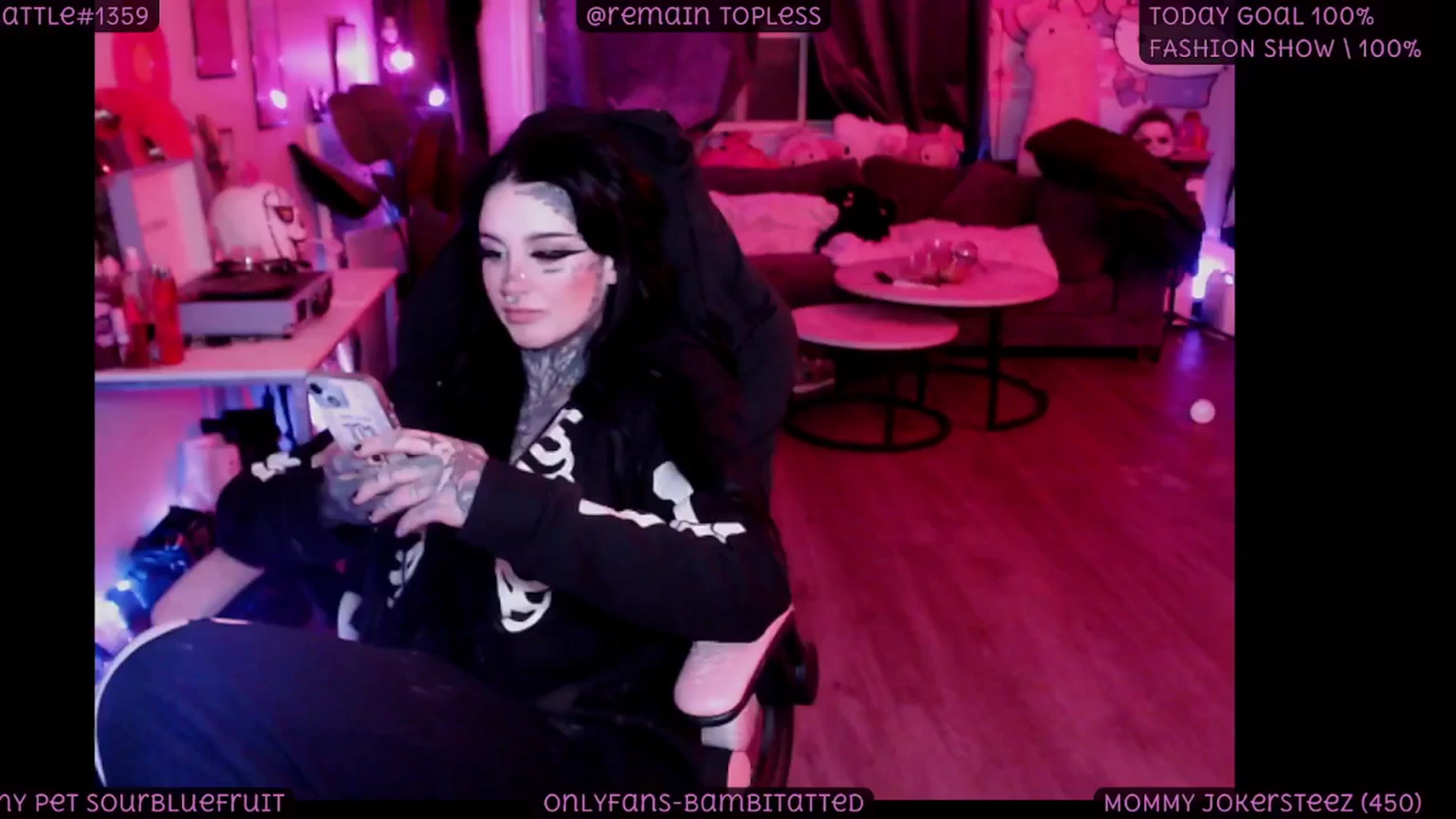 Gallery image thumbnail from Tattoobambi's myfreecams stream on, 11/20/2025, 06:16 image 3 of 20