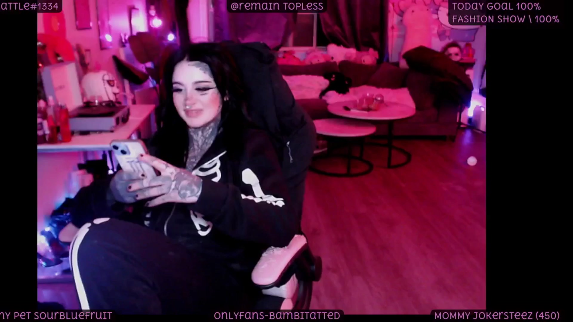Gallery image thumbnail from Tattoobambi's myfreecams stream on, 11/20/2025, 06:16 image 6 of 20