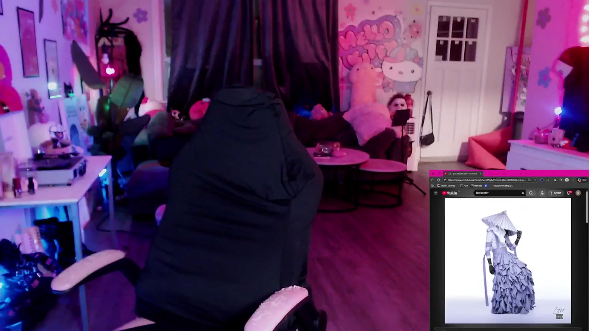 Gallery image thumbnail from Tattoobambi's myfreecams stream on, 12/04/2025, 02:16 image 2 of 20