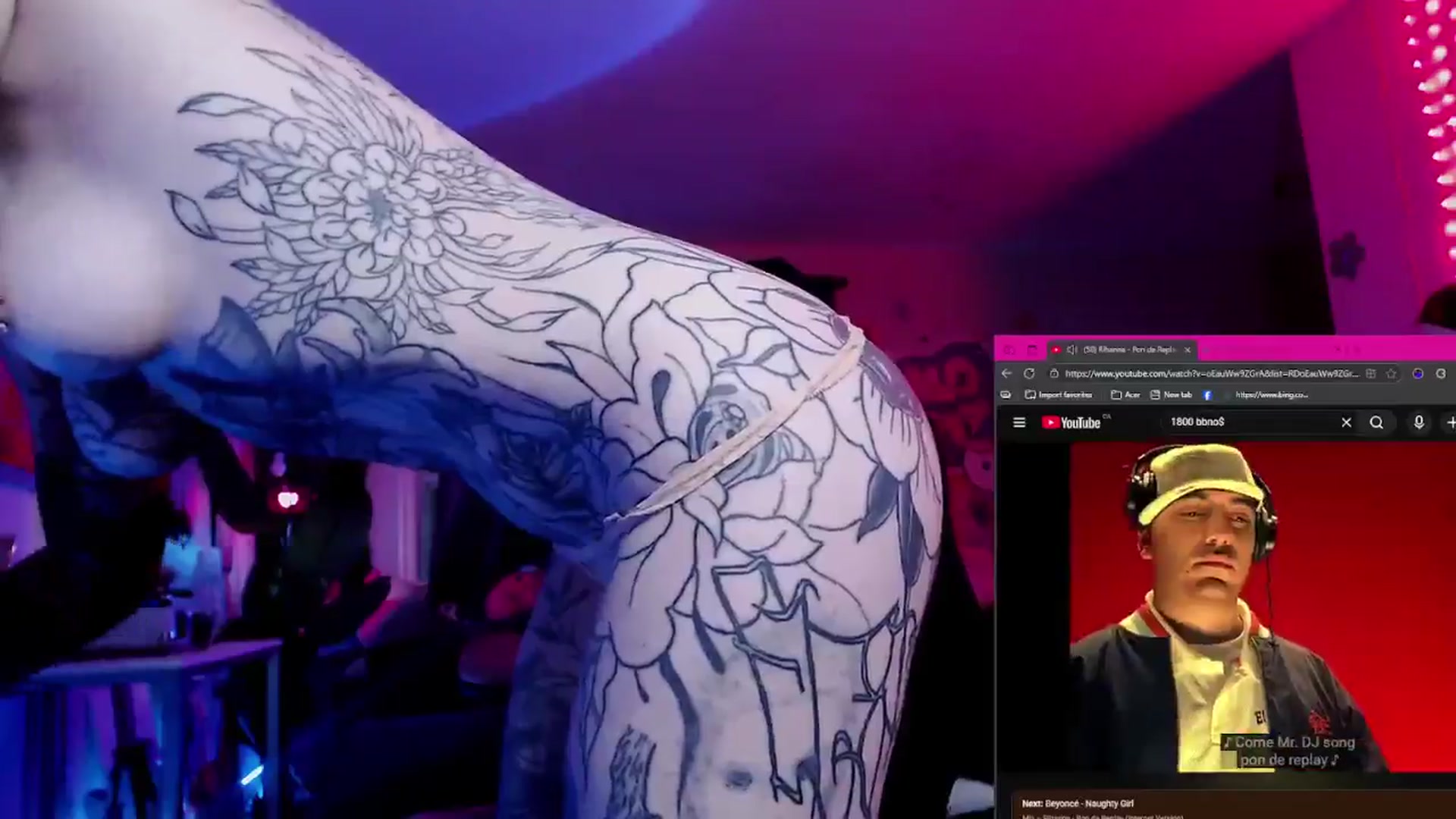 Gallery image thumbnail from Tattoobambi's myfreecams stream on, 12/04/2025, 07:07 image 15 of 20