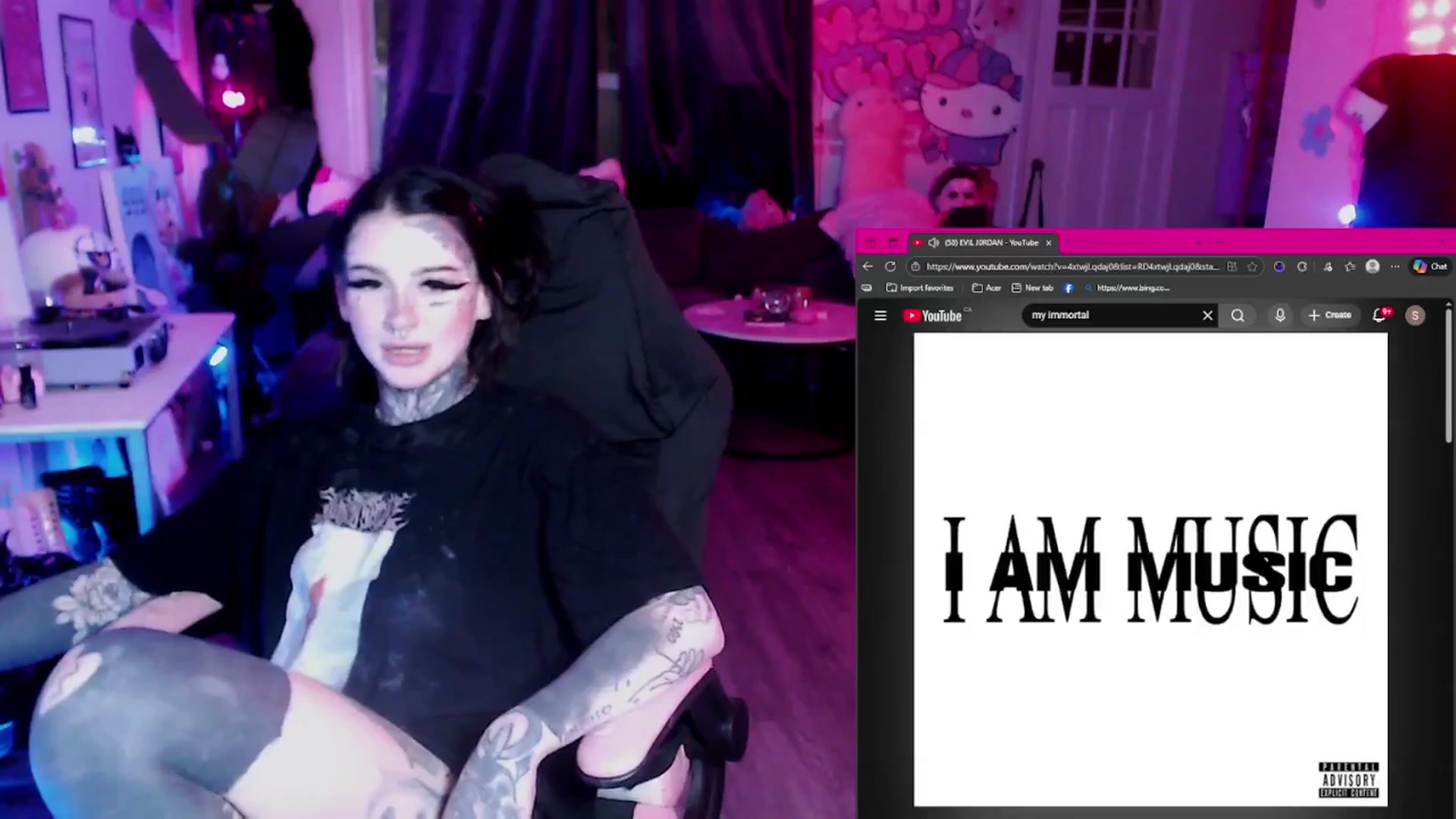 Gallery image thumbnail from Tattoobambi's myfreecams stream on, 12/04/2025, 07:07 image 8 of 20