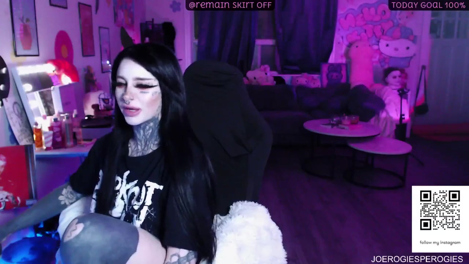 Gallery image thumbnail from Tattoobambi's myfreecams stream on, 12/06/2025, 05:54 image 11 of 20