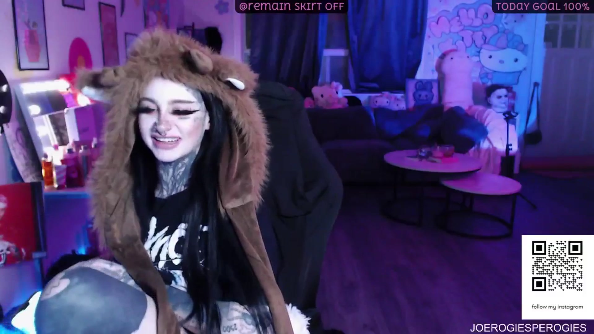 Gallery image thumbnail from Tattoobambi's myfreecams stream on, 12/06/2025, 05:54 image 17 of 20