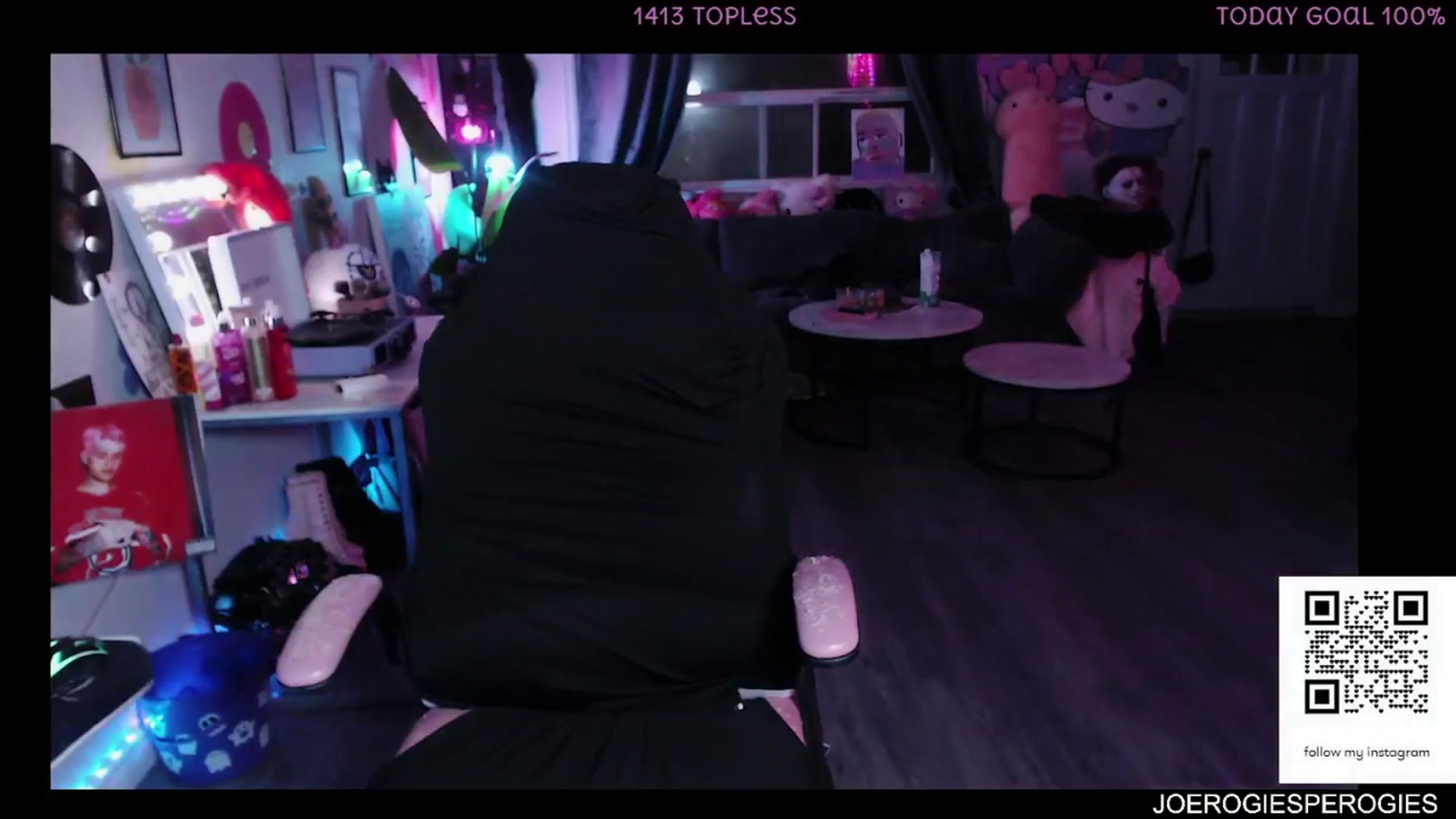 Gallery image thumbnail from Tattoobambi's myfreecams stream on, 12/10/2025, 07:08 image 2 of 20