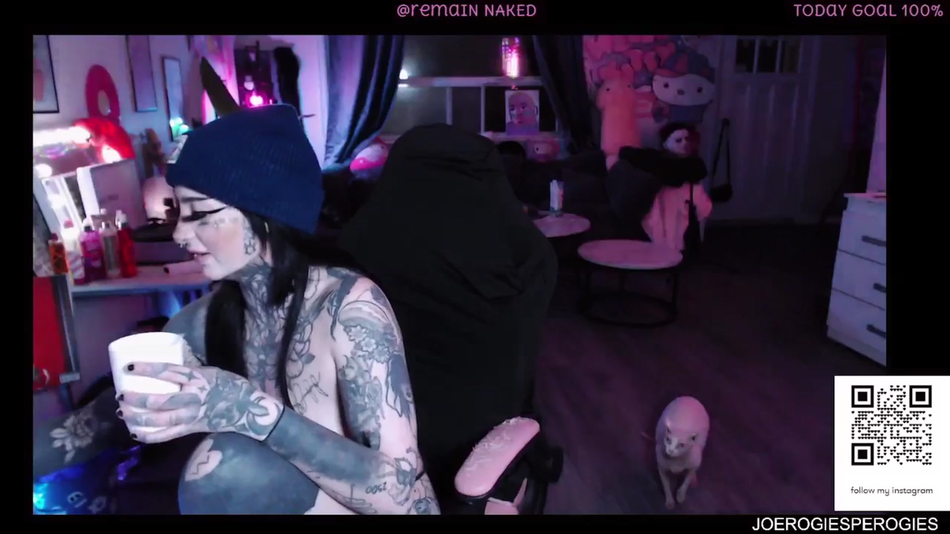 Gallery image thumbnail from Tattoobambi's myfreecams stream on, 12/10/2025, 07:08 image 19 of 20