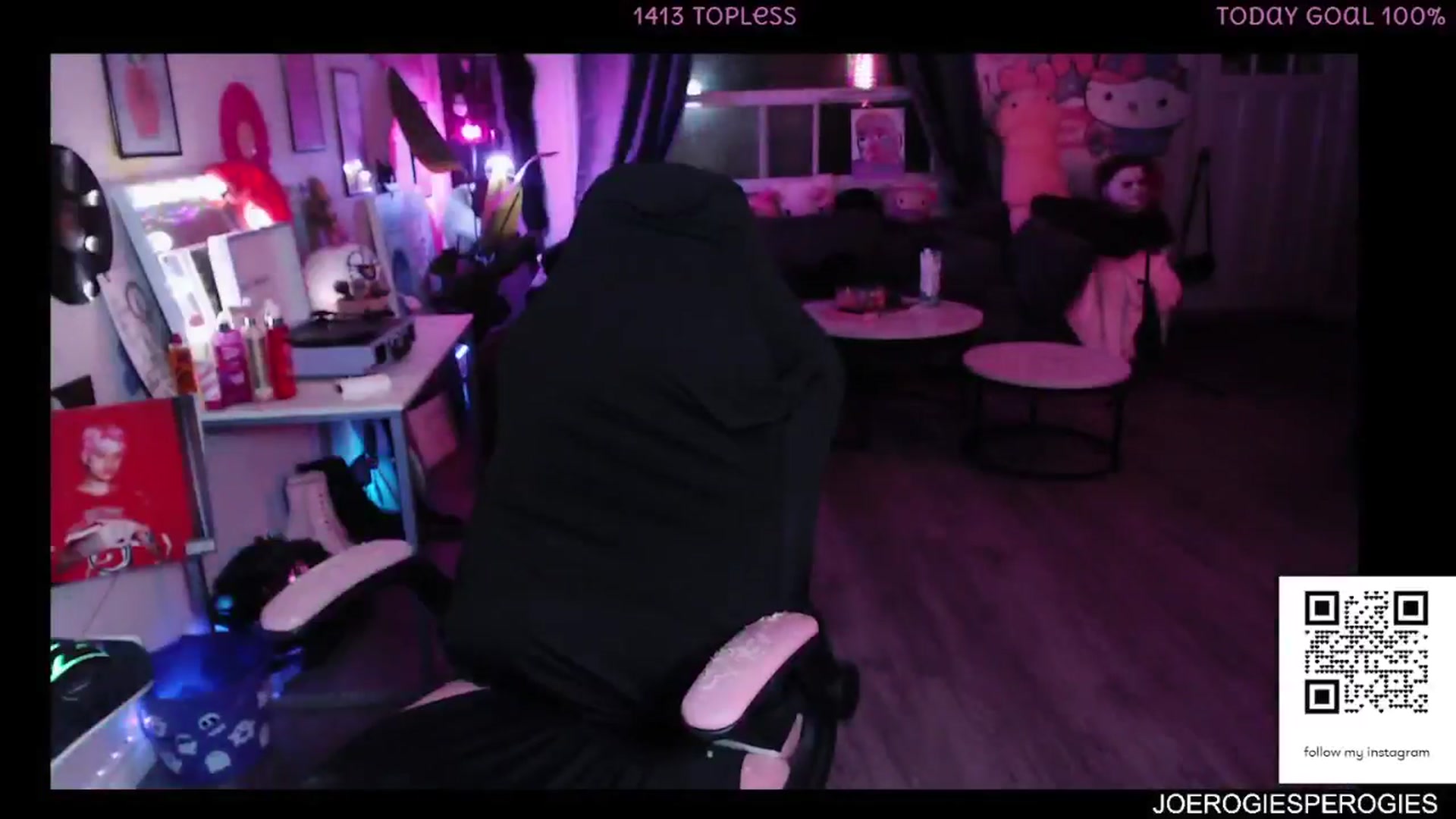 Gallery image thumbnail from Tattoobambi's myfreecams stream on, 12/10/2025, 07:08 image 3 of 20
