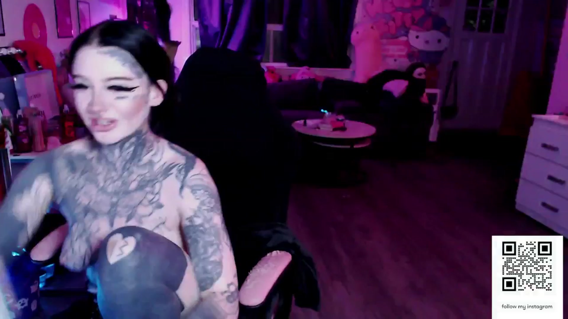 Gallery image thumbnail from Tattoobambi's myfreecams stream on, 12/20/2025, 01:44 image 19 of 20