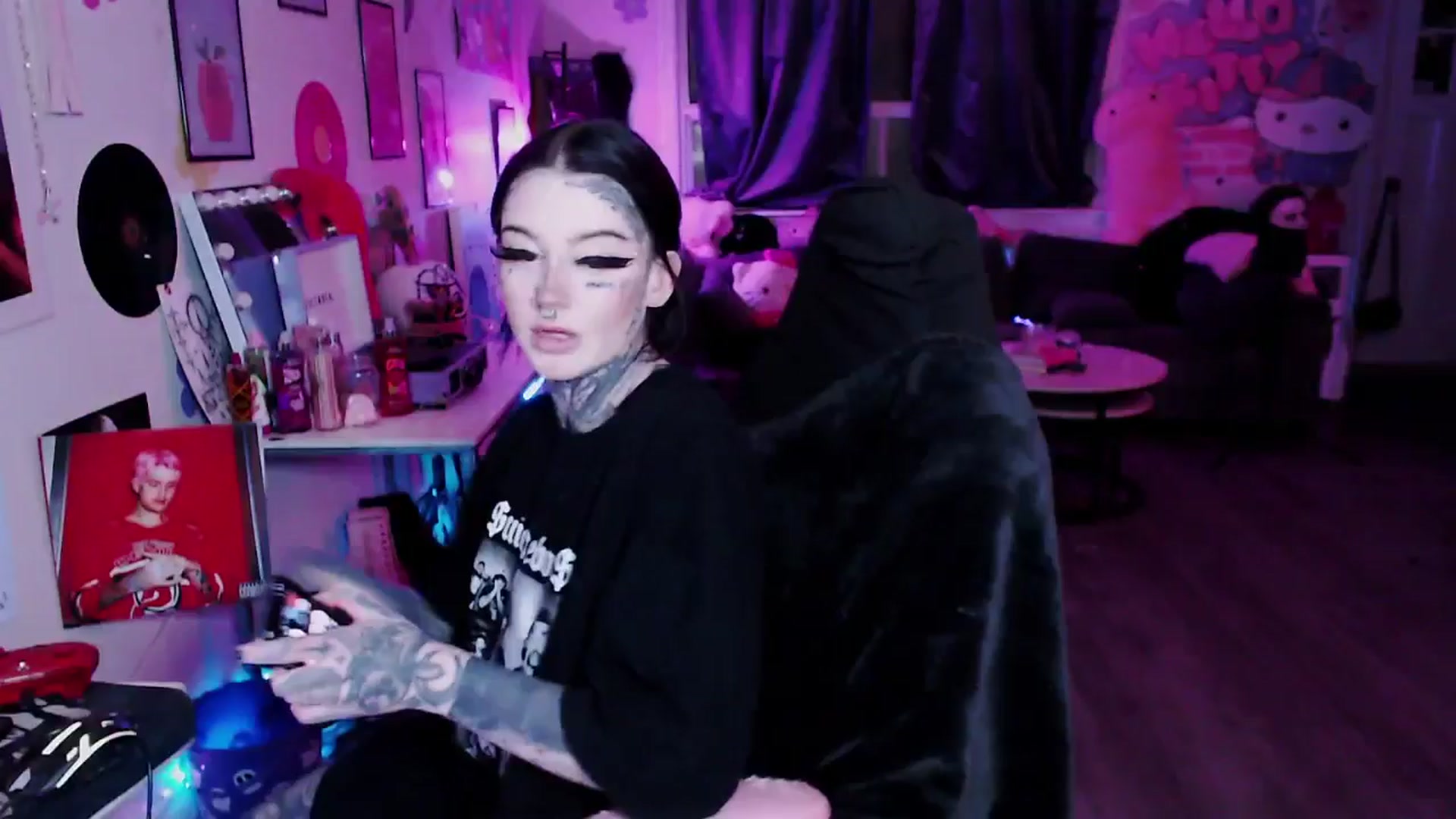 Gallery image thumbnail from Tattoobambi's myfreecams stream on, 12/20/2025, 01:44 image 11 of 20