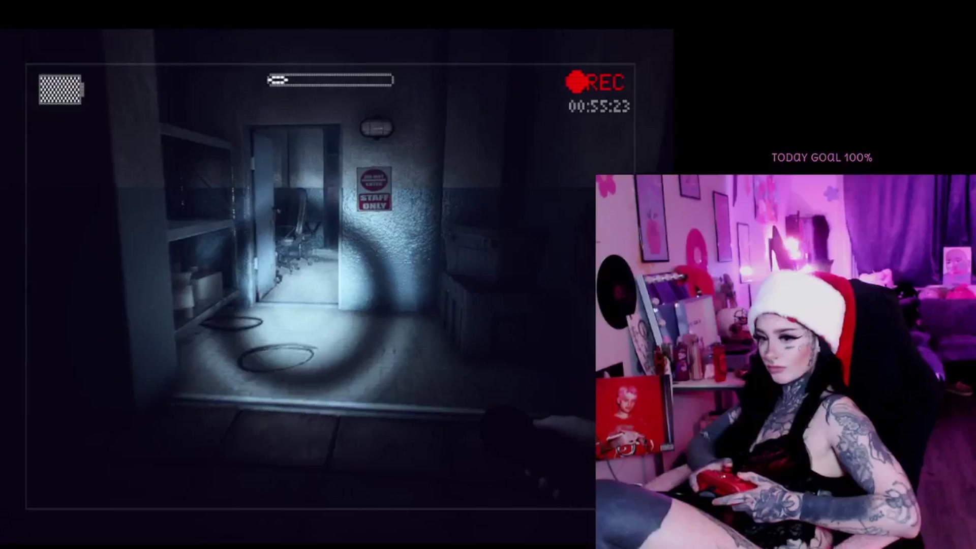 Gallery image thumbnail from Tattoobambi's myfreecams stream on, 12/25/2025, 03:19 image 18 of 20