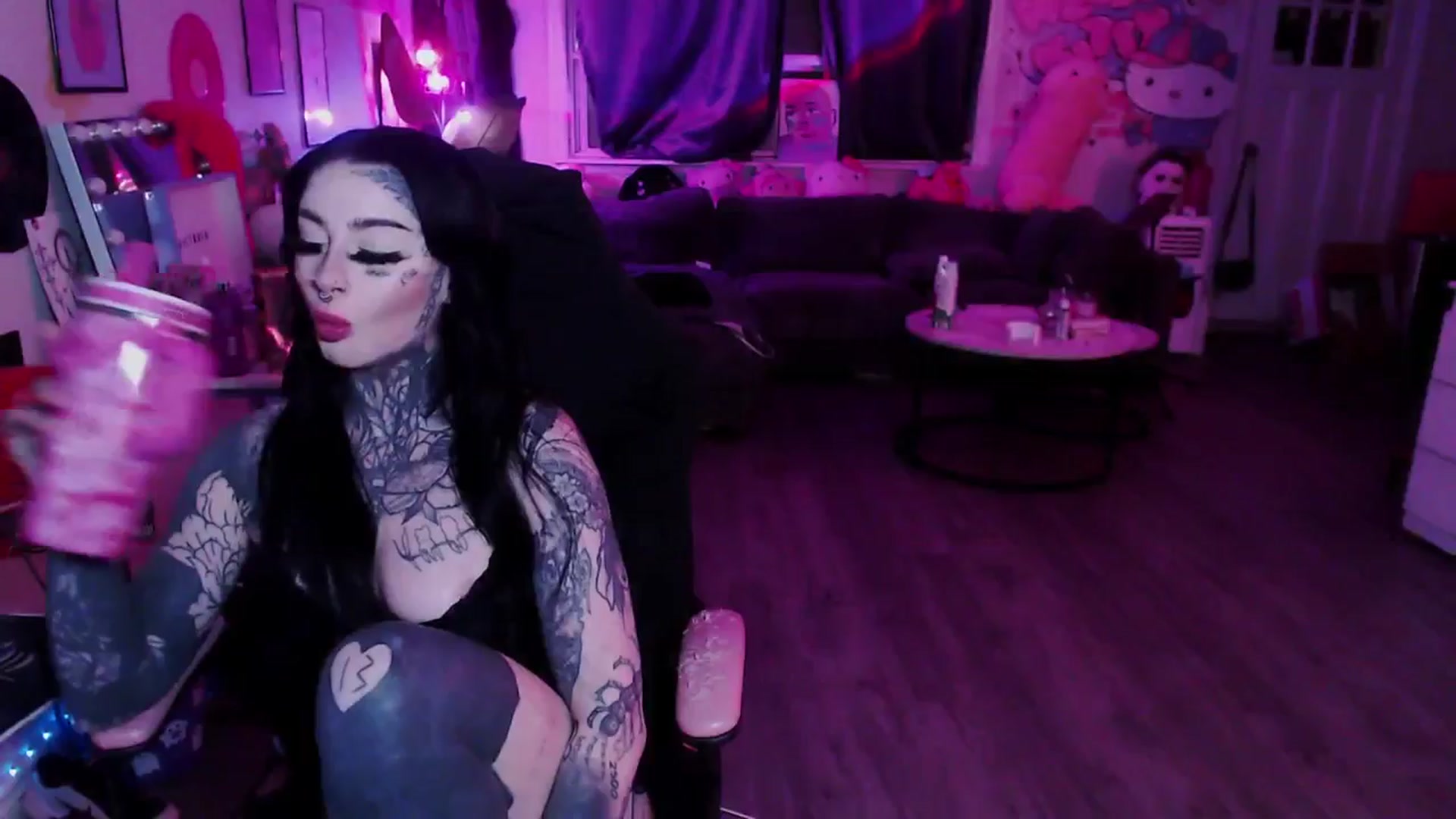 Gallery image thumbnail from Tattoobambi's myfreecams stream on, 12/28/2025, 03:56 image 10 of 20