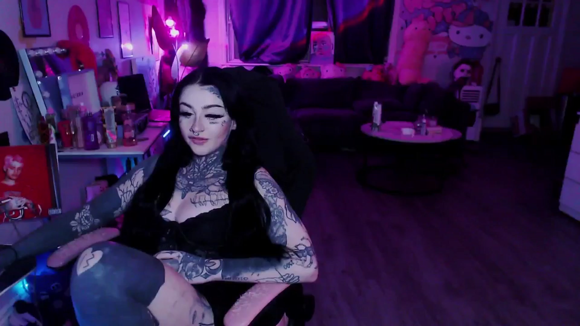 Gallery image thumbnail from Tattoobambi's myfreecams stream on, 12/28/2025, 03:56 image 8 of 20