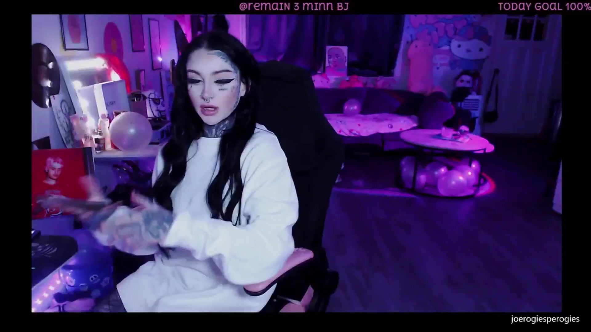 Gallery image thumbnail from Tattoobambi's myfreecams stream on, 12/31/2025, 23:29 image 1 of 20