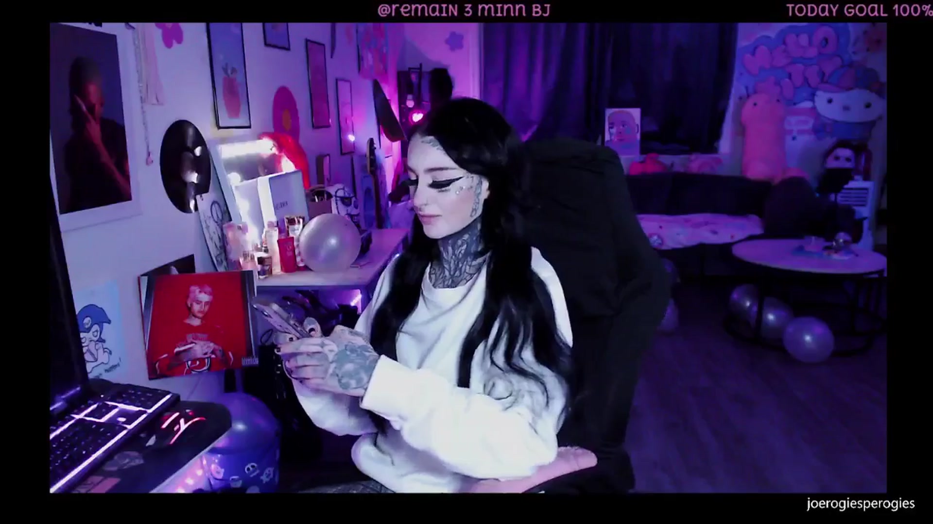 Gallery image thumbnail from Tattoobambi's myfreecams stream on, 12/31/2025, 23:29 image 19 of 20