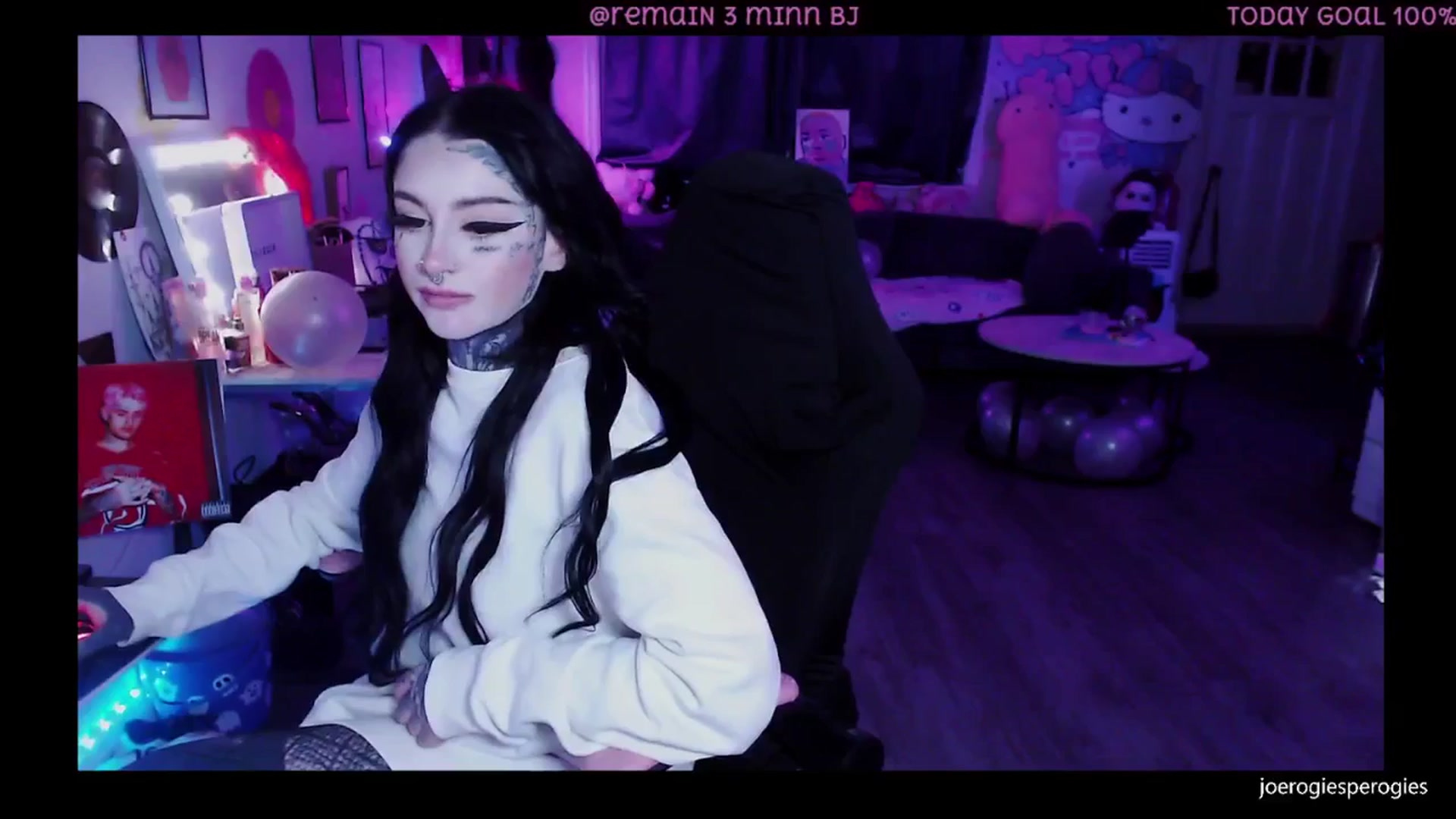 Gallery image thumbnail from Tattoobambi's myfreecams stream on, 12/31/2025, 23:29 image 5 of 20