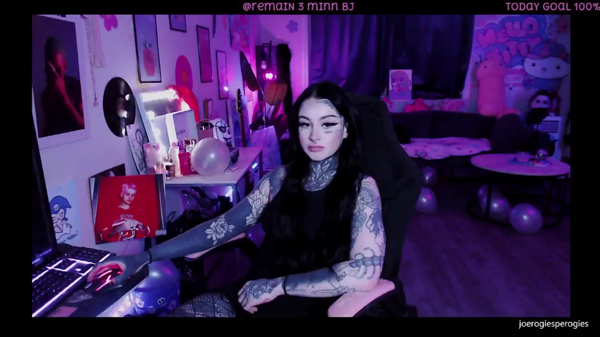 Gallery image thumbnail from Tattoobambi's myfreecams stream on, 12/31/2025, 23:29 image 17 of 20