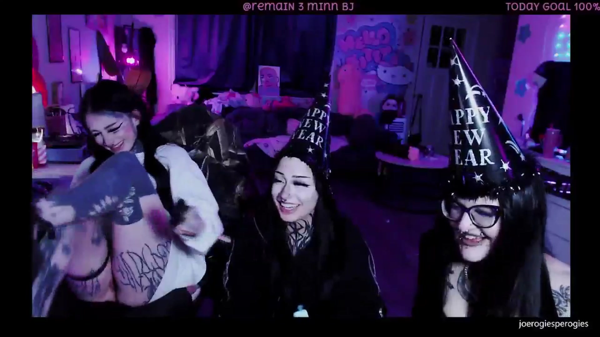 Gallery image thumbnail from Tattoobambi's myfreecams stream on, 01/01/2026, 05:08 image 5 of 20
