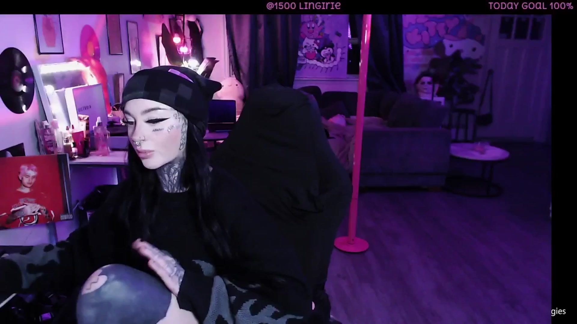 Gallery image thumbnail from Tattoobambi's myfreecams stream on, 01/14/2026, 01:46 image 16 of 20