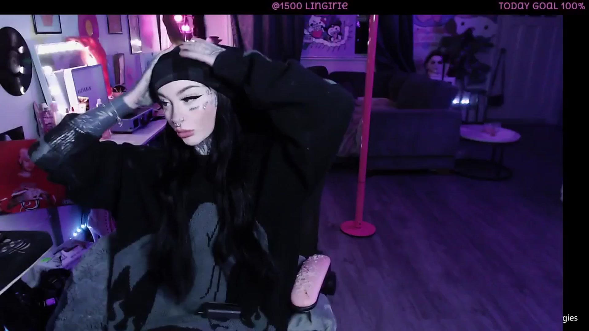 Gallery image thumbnail from Tattoobambi's myfreecams stream on, 01/14/2026, 01:46 image 5 of 20