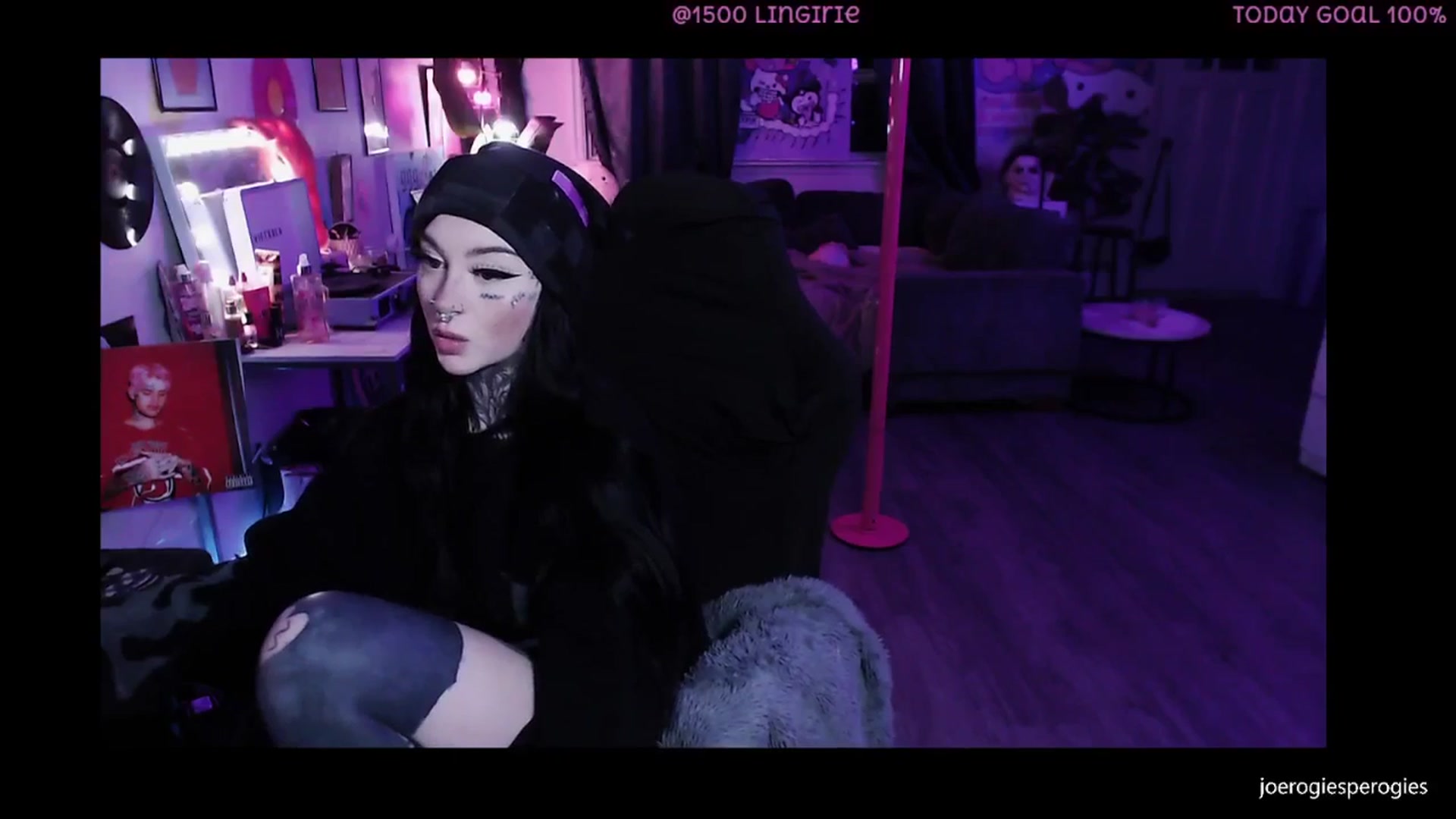 Gallery image thumbnail from Tattoobambi's myfreecams stream on, 01/14/2026, 02:31 image 12 of 20