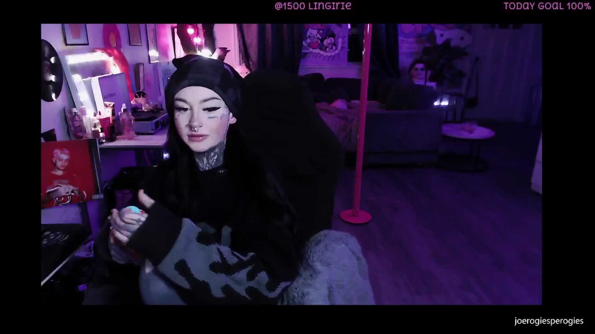 Gallery image thumbnail from Tattoobambi's myfreecams stream on, 01/14/2026, 02:31 image 19 of 20