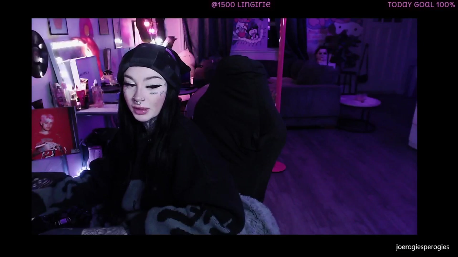 Gallery image thumbnail from Tattoobambi's myfreecams stream on, 01/14/2026, 02:31 image 5 of 20
