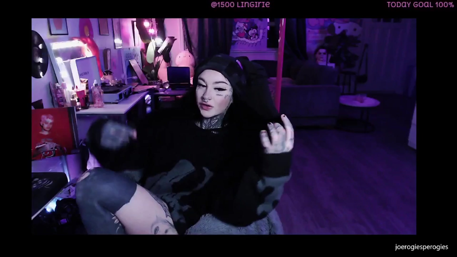 Gallery image thumbnail from Tattoobambi's myfreecams stream on, 01/14/2026, 02:31 image 3 of 20