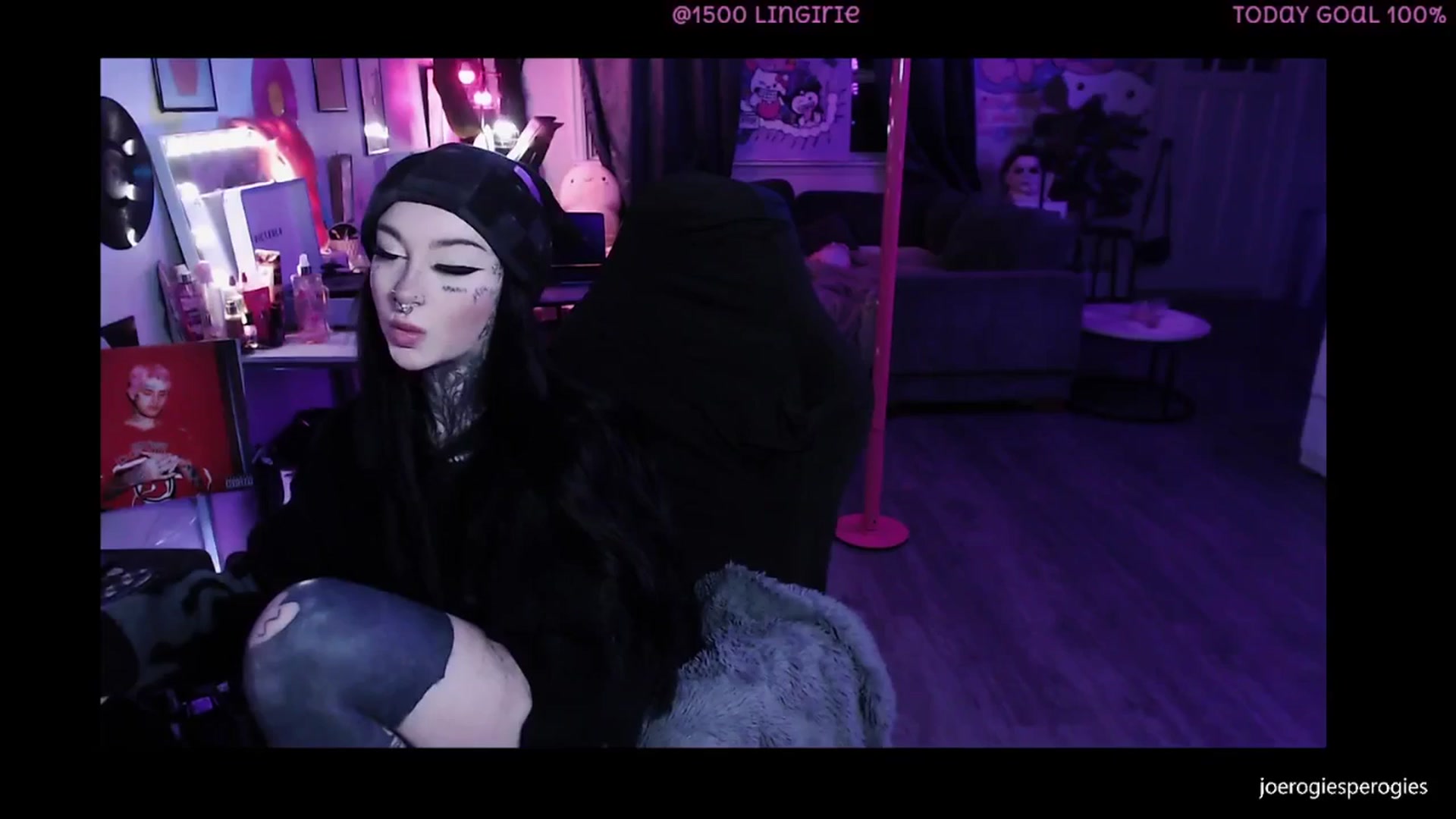Gallery image thumbnail from Tattoobambi's myfreecams stream on, 01/14/2026, 02:31 image 4 of 20