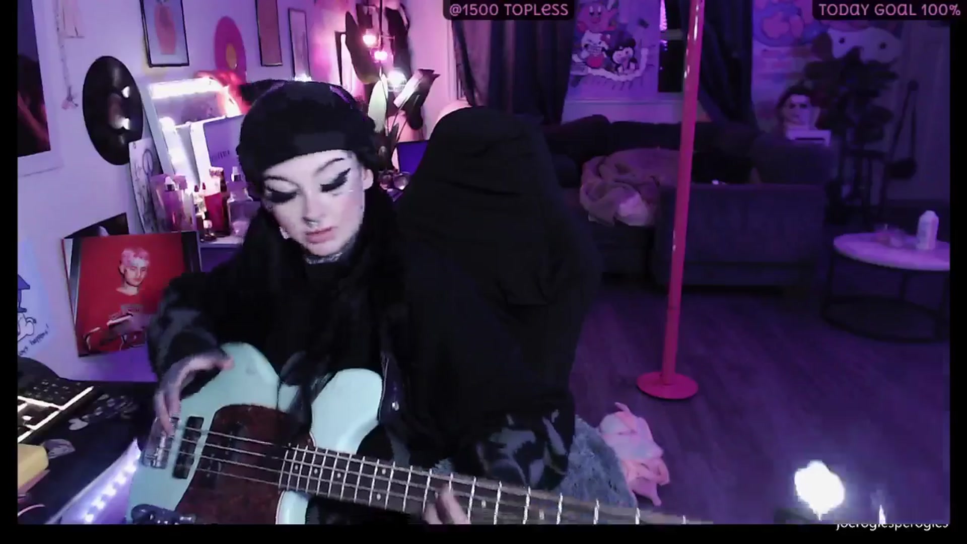 Gallery image thumbnail from Tattoobambi's myfreecams stream on, 01/15/2026, 04:34 image 12 of 20